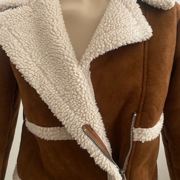 WINTER COAT AS SHOWN SIZE S 4-6🛍 - Picture 3 of 13